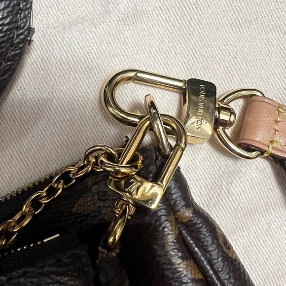 ❌SOLD❌Louis Vuitton multi pochette - Picture 14 of 17